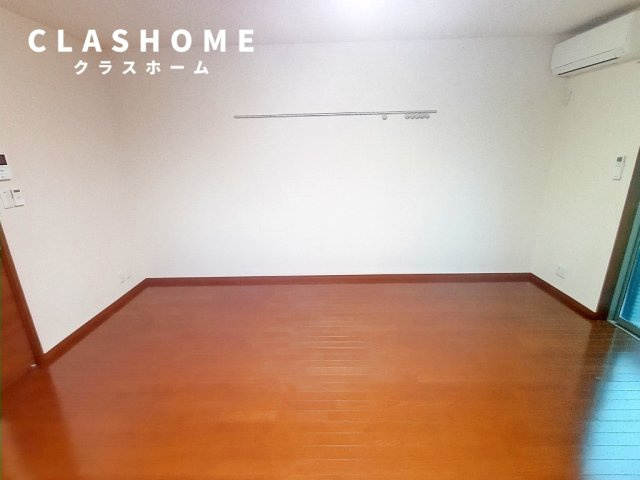 リーブル　シルクロード　　　刈谷市近郊の賃貸はクラスホームの居間・リビング|同物件の別部屋になります。