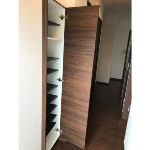 リーブル　シルクロード　　　刈谷市近郊の賃貸はクラスホームの収納|同物件の別部屋になります。