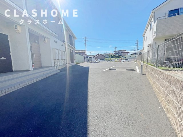 リーブル　シルクロード　　　刈谷市近郊の賃貸はクラスホームの駐車場