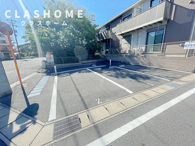 リーブル　シルクロード　　　刈谷市近郊の賃貸はクラスホームの駐車場