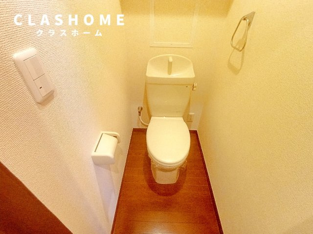 リーブル　シルクロード　　　刈谷市近郊の賃貸はクラスホームのトイレ|同物件の別部屋になります。