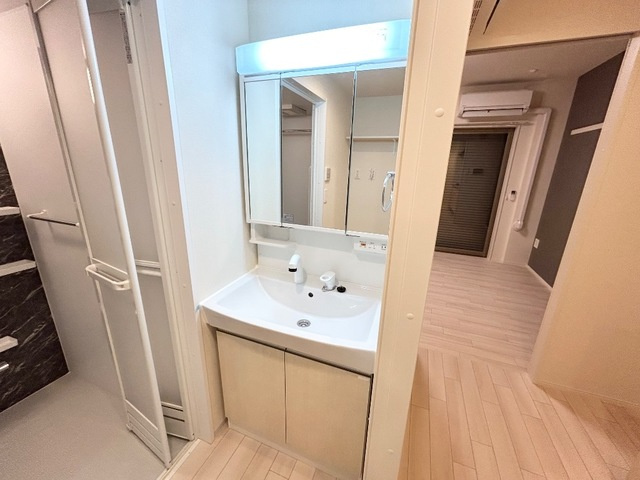 シャイン湘南の洗面所|洗髪洗面化粧台(イメージ)