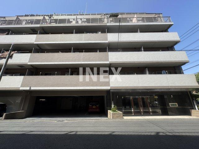 横浜市南区榎町１丁目の賃貸マンションの外観