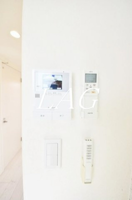 【セキュリティ】 | グランディール川崎 | モニター付きインターホンです。