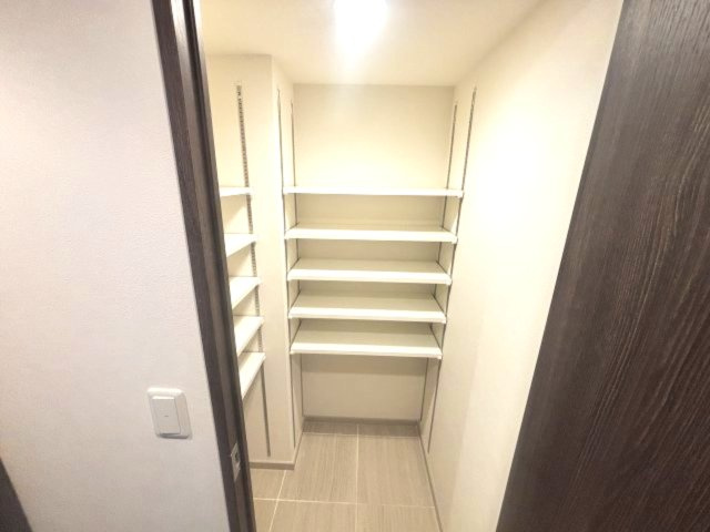 ラシュレ神戸北野の収納
