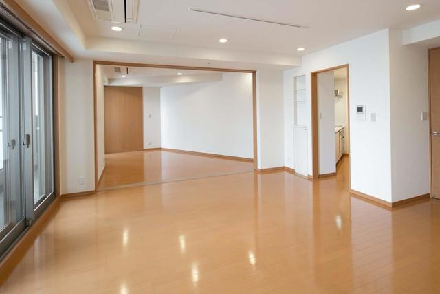 ＭＯＭＥＮＴＯ　ＳＨＩＯＤＯＭＥの居間・リビング|※写真は同タイプ住戸です。