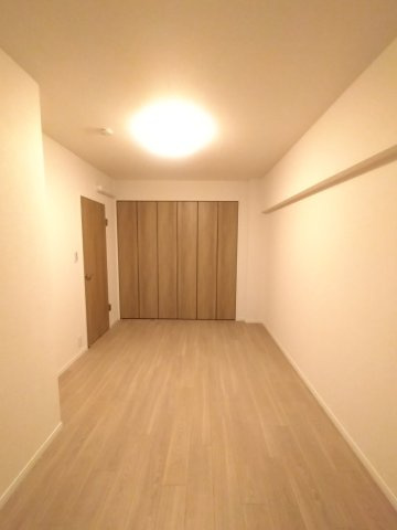 夕陽ヶ丘スカイハイツの洋室