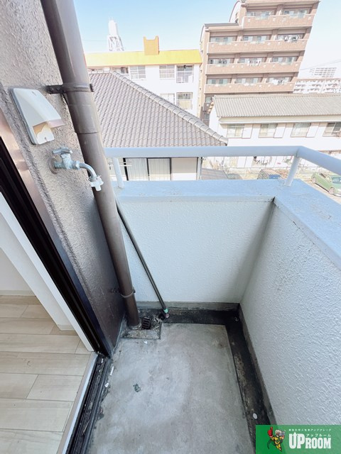 OMレジデンス岩倉のバルコニー