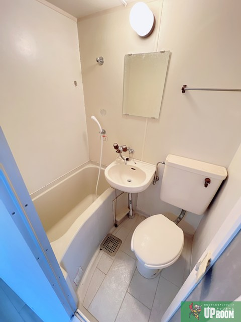 OMレジデンス岩倉の浴室