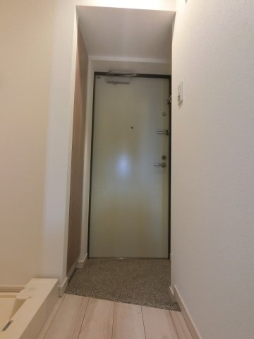 グランカーサ市川国府台の玄関