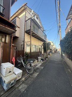 【前面道路含む現地写真】