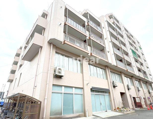 いづみハイツ竹の塚の外観|ドキドキの新生活も、安心してスタート。ぴったりの住まいを見つけませんか？クランディアが一緒に住まい選びをサポートします‼　まずは、お気軽にお問合せください　＃クランディア