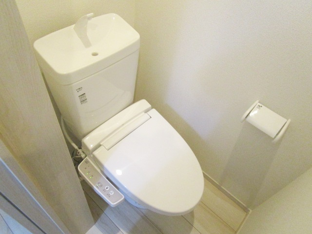 ラ・ルーチェのトイレ|ウォシュレット付きトイレ。