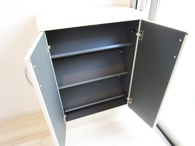 ラ・ルーチェの収納|シューズボックス。