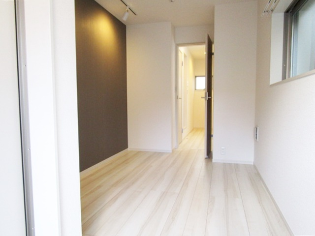 ラ・ルーチェの居間・リビング|人気のフローリングです。