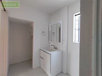 【独立洗面台】 | 並列2台駐車　ワークスペース　パントリー付き　1号棟　曽谷