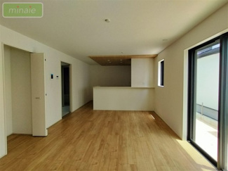 【居間・リビング】 | 並列2台駐車　LDK広々20帖　5号棟　曽谷 | 同タイプ