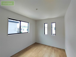 【洋室】 | 並列2台駐車　ワークスペース　パントリー付き　6号棟　曽谷