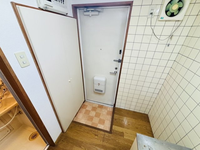 コーポサンクスのエントランス