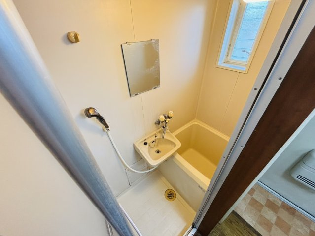 コーポサンクスの浴室