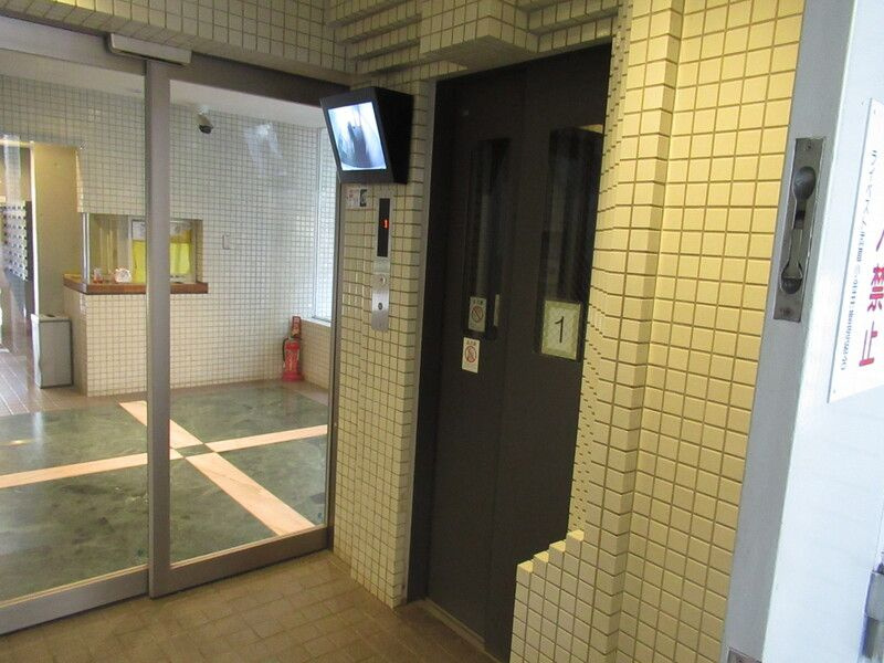 ライベスト武蔵小金井のエントランス