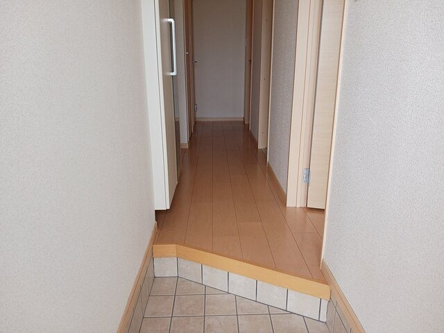 ノ－ス・エッセ　Ⅰの玄関