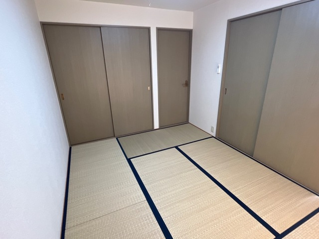 サンローズ東浦の和室