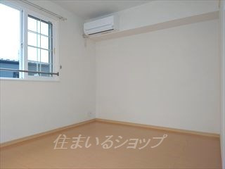 アヴェイラブルＢ棟の寝室|寝室にもエアコンあり