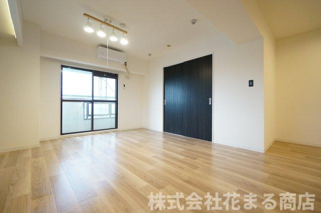 総建みどりハイムの居間・リビング|物件、駅でお待ち合わせでのご案内歓迎！