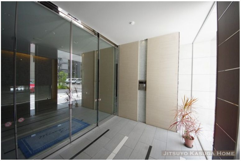 【エントランス】