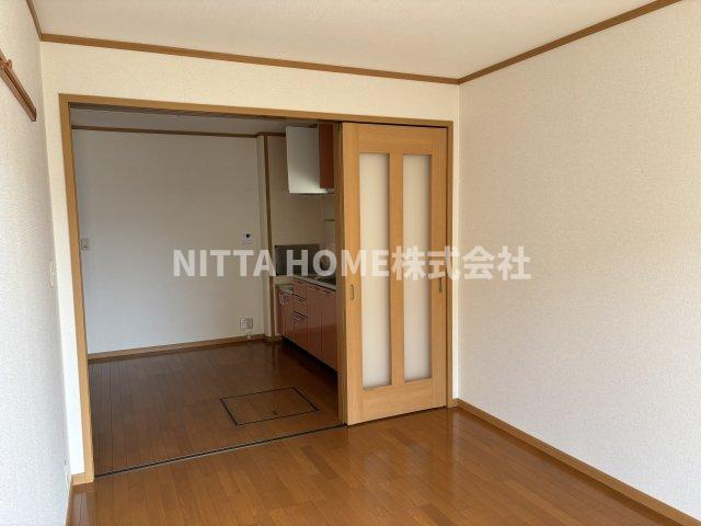 ハイファイン藤の内装|６帖の洋室になります☆
