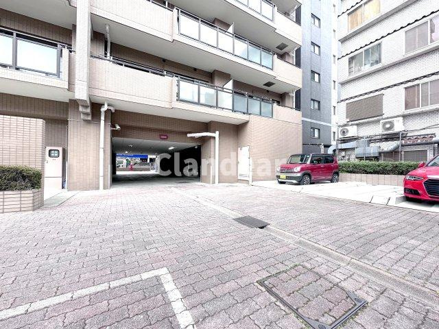 ライフピア草加グランドステージの駐車場|ドキドキの新生活も、安心してスタート。ぴったりの住まいを見つけませんか？クランディアが一緒に住まい選びをサポートします‼　まずは、お気軽にお問合せください　＃クランディア