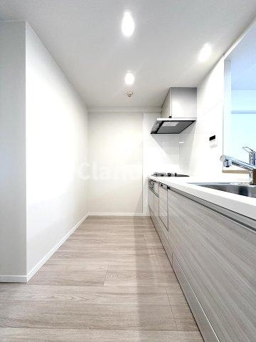 ライフピア草加グランドステージのキッチン|ドキドキの新生活も、安心してスタート。ぴったりの住まいを見つけませんか？クランディアが一緒に住まい選びをサポートします‼　まずは、お気軽にお問合せください　＃クランディア