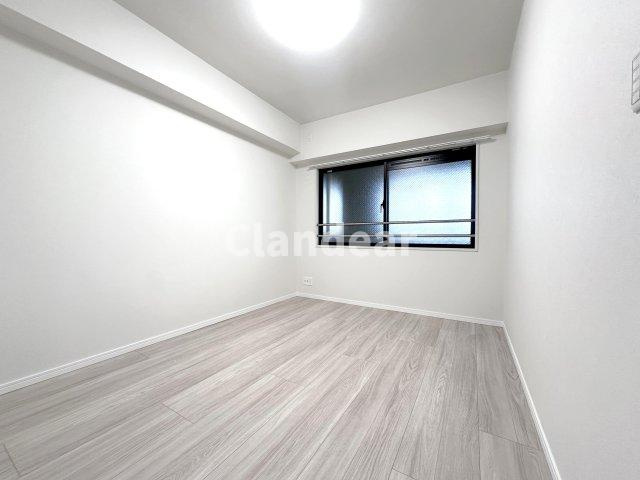 ライフピア草加グランドステージの洋室|ドキドキの新生活も、安心してスタート。ぴったりの住まいを見つけませんか？クランディアが一緒に住まい選びをサポートします‼　まずは、お気軽にお問合せください　＃クランディア