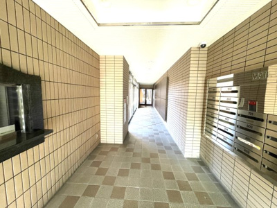 【エントランス】 | ダイアパレスグランステージ博多 | ゆったりとした時間の流れを感じつつ、安心感に包まれるエントランス♪