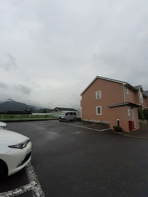 【駐車場】 | メゾンソレイユＢ
