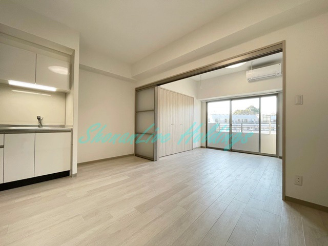 ROOTSの居間・リビング