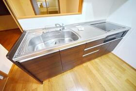 パラディ成城のキッチン|※別部屋参照