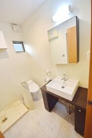 パラディ成城の洗面所|※別部屋参照