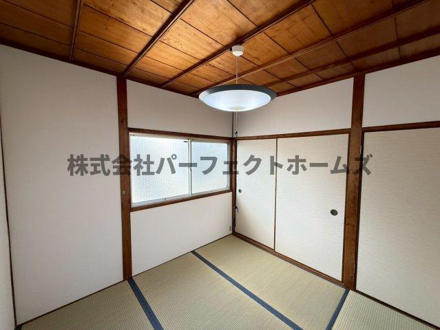 御幸東町テラスハウス　賃貸の和室|い草の香りが落ち着く素敵な和室です