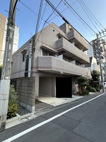 キャッスルステージ四谷の外観