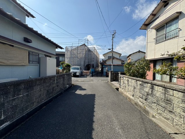 Adobleーアドブルー小倉南区朽網東1丁目1期　【小倉南区　新築戸建て】の前面道路含む現地写真|現地撮影　2026,2,19　Adobleーアドブルー小倉南区朽網東1丁目1期　【小倉南区　新築戸建て】