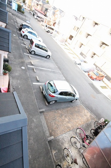 ファミーユ21 A・B棟の駐車場|駐車場があります