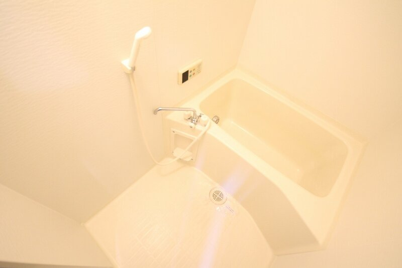 ファミーユ21 A・B棟の浴室|落ち着いた空間のお風呂です