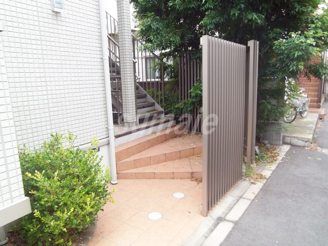 ヴィーブルＪのエントランス|入り口部分はコチラ！！