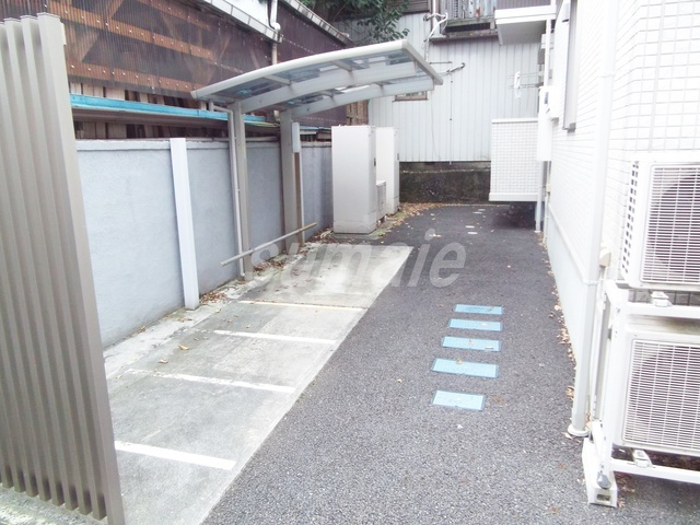 ヴィーブルＪのその他共用部分|駐輪スペースです☆