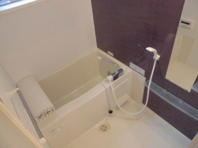 ソレーユの浴室