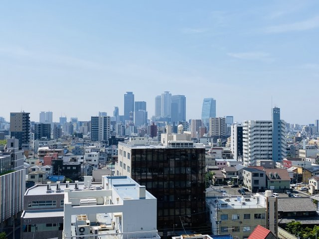 ハイフラッツ２１３の展望|南側バルコニーからは名古屋駅のビルが一望