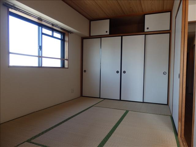 ハイフラッツ２１３の和室|和室がひろがる居住スペース