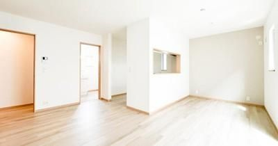 武蔵村山市学園５丁目の中古一戸建の居間・リビング